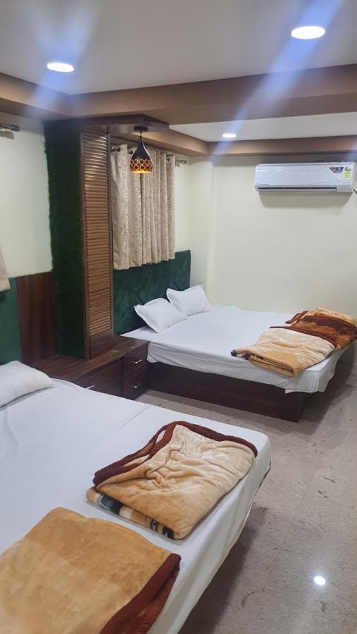 Green Leaf Hotel Ujjain Eksteriør bilde