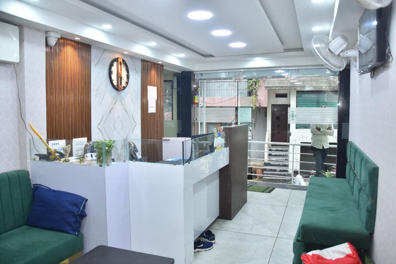 Green Leaf Hotel Ujjain Eksteriør bilde