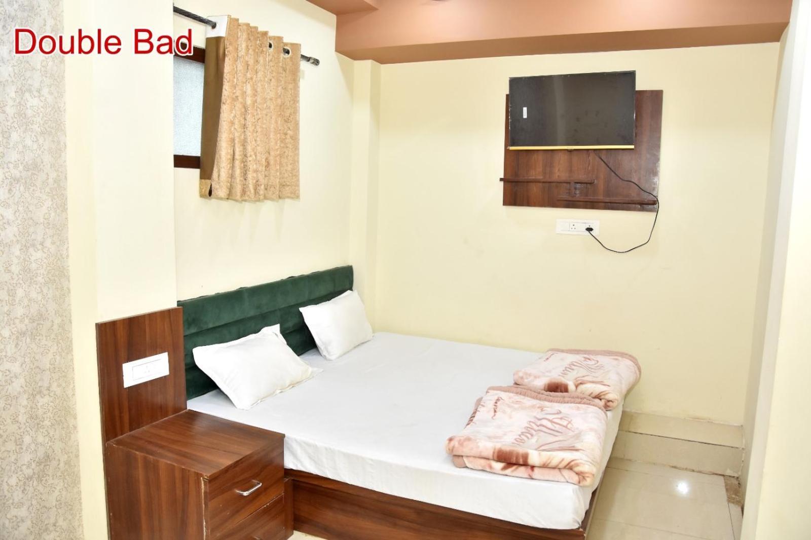 Green Leaf Hotel Ujjain Eksteriør bilde