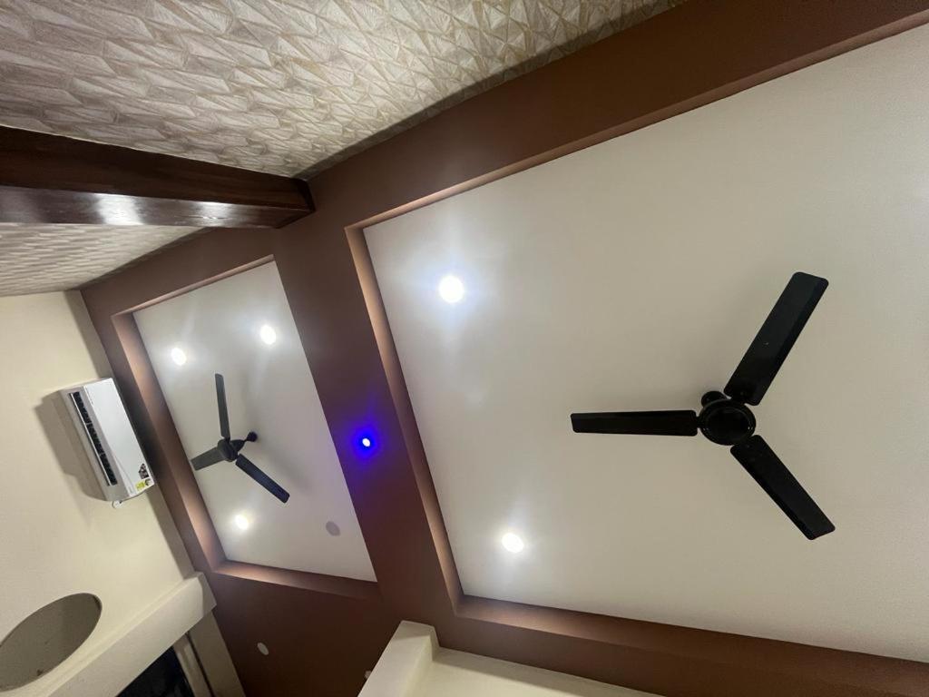 Green Leaf Hotel Ujjain Eksteriør bilde