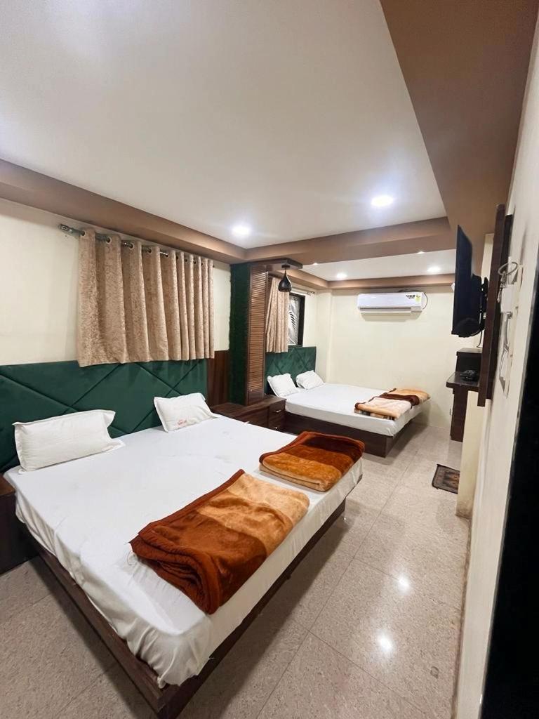 Green Leaf Hotel Ujjain Eksteriør bilde